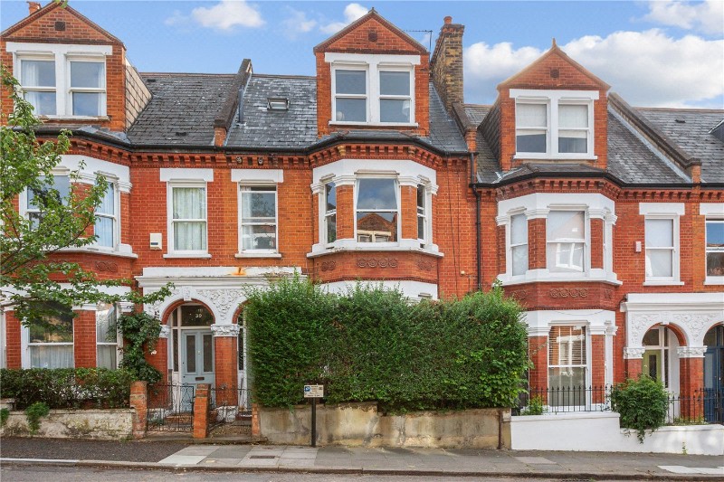 Gubyon Avenue, London, SE24