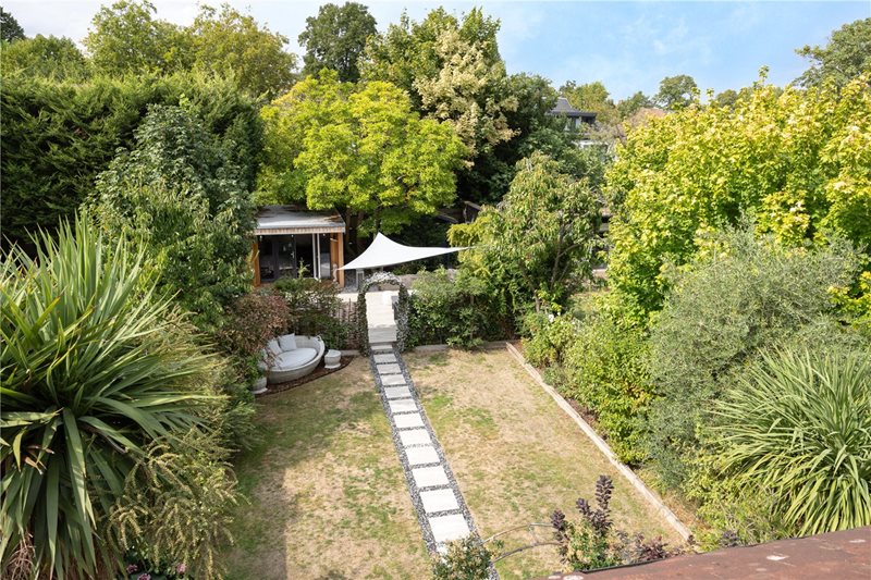 Valonia Gardens, East Putney, SW18