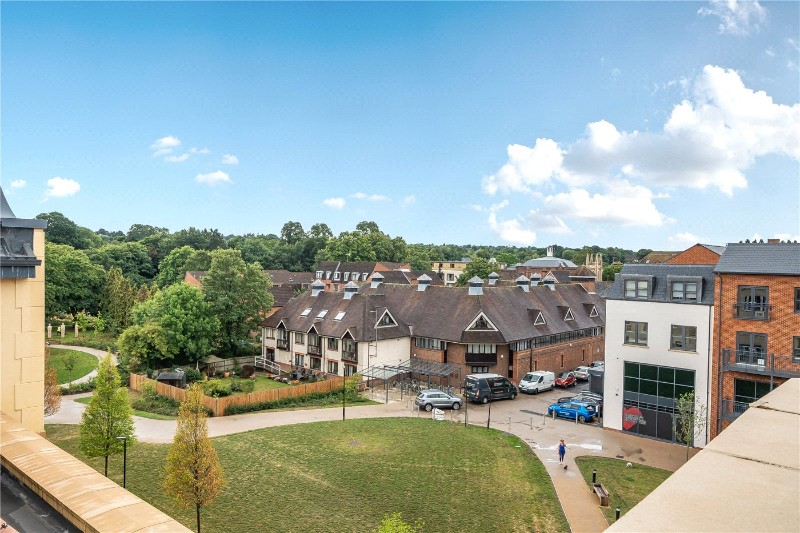Nightingale Walk, Farnham, United Kingdom, GU9
