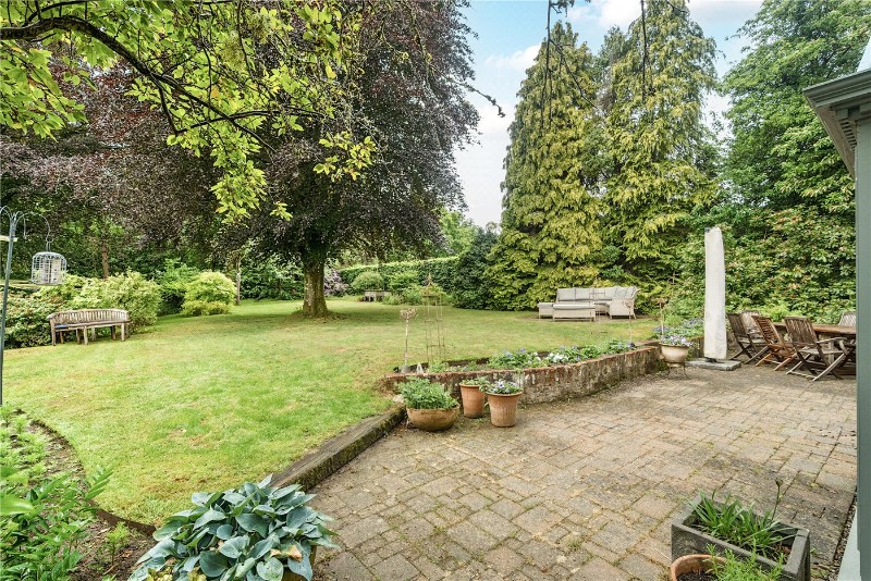 Tilford Road, Farnham, Surrey, GU9