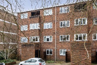 Carlton Drive, London, SW15