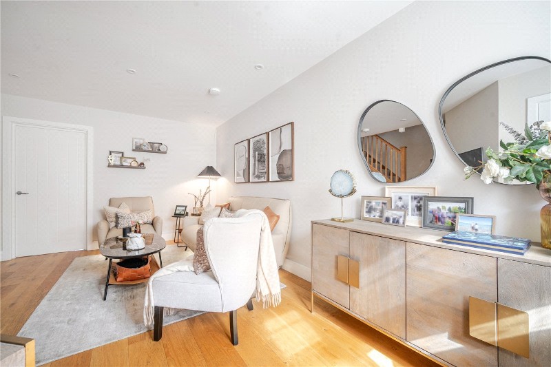 Tilford Street, Tilford, Farnham, Surrey, GU10