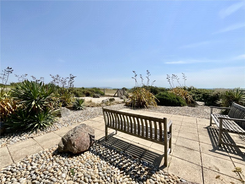 Seascape, 27 Wharncliffe Road, Highcliffe, Dorset, BH23