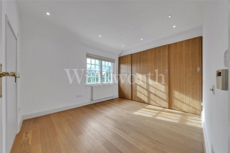 Erskine Hill, London, NW11