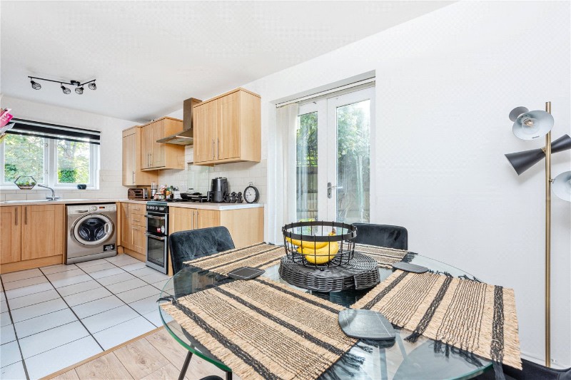 Buxhall Crescent, London, E9