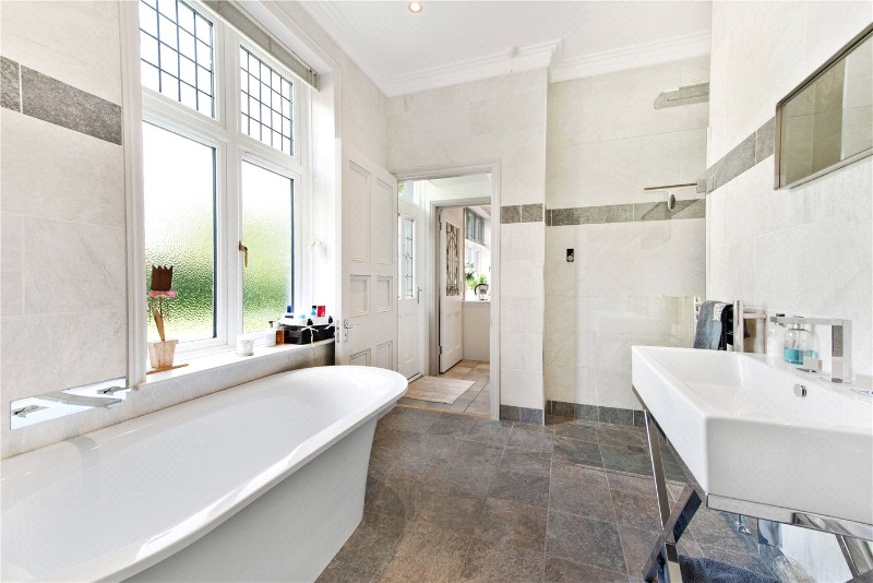 Lyne Crossing Road, Lyne, Surrey, KT16