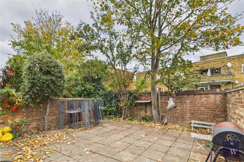 Dumbarton Road, London, SW2