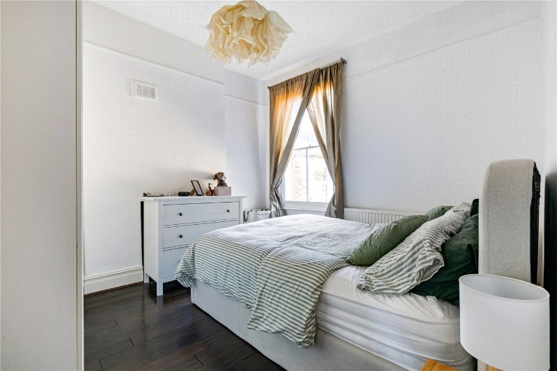 Boundaries Road, London, SW12