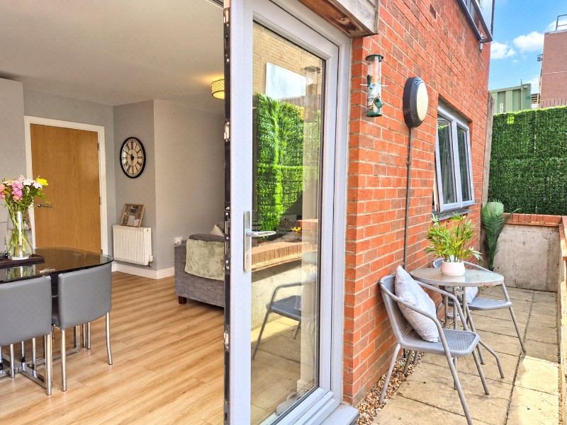 Tapster Street, Barnet, EN5