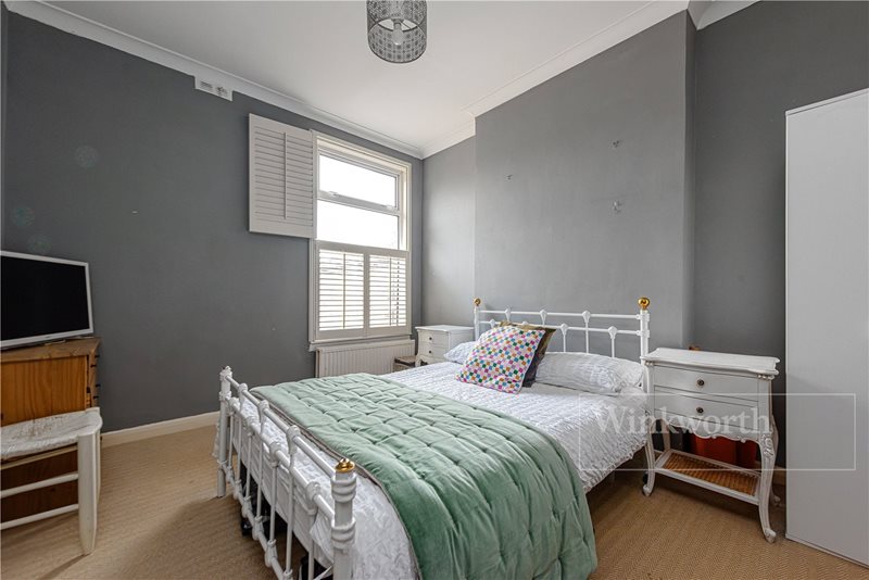 Bathurst Gardens, London, NW10