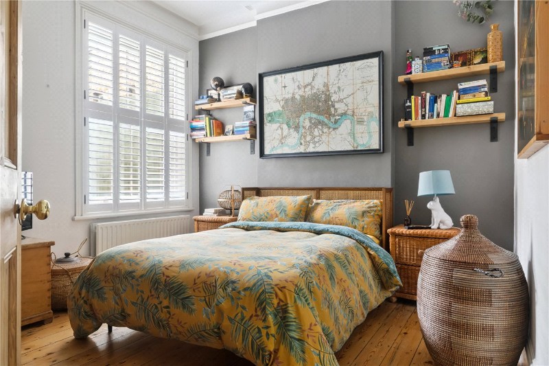 Hailsham Avenue, London, SW2