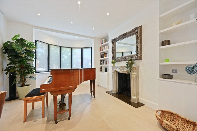 Friars Place Lane, London, W3