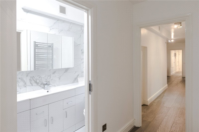 Bayswater Road, London, W2