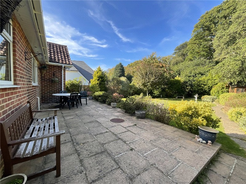 Rothesay Drive, Highcliffe, Christchurch, BH23