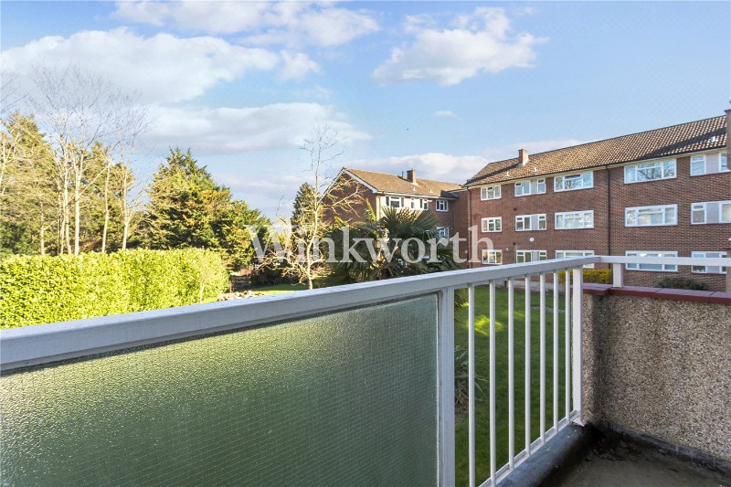 Springbank, London, N21