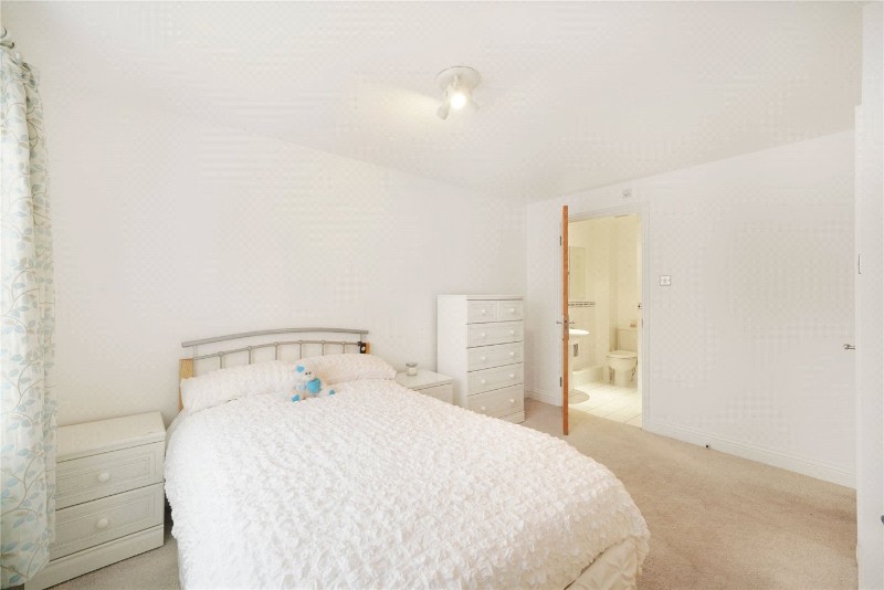 Tolington Way, London, N7