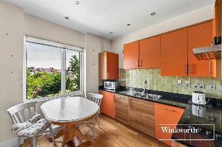 Chislehurst Avenue, North Finchley, London, N12