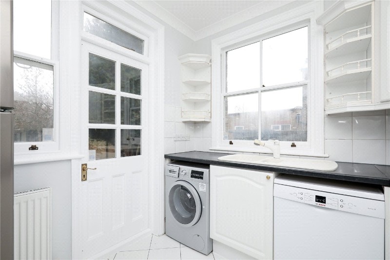 Hanger Lane, London, W5