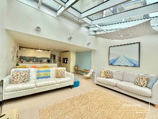 Inveravon, Christchurch, Dorset, BH23