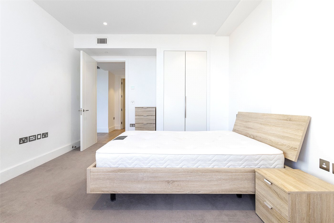 Kingsway, London, WC2B