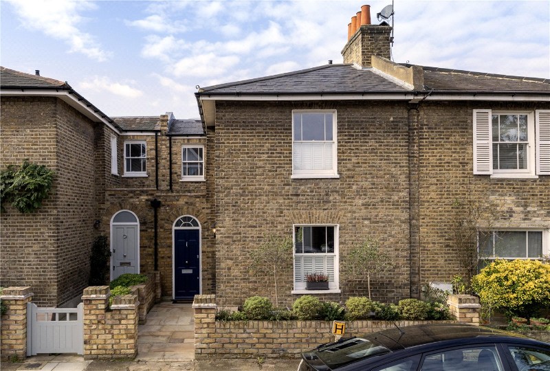 Coalecroft Road, London, SW15