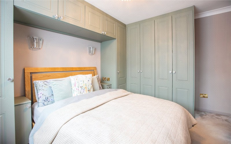 Canvey Road, Leigh-on-Sea, Essex, SS9