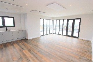 London Road, Hadleigh, Benfleet, Essex, SS7