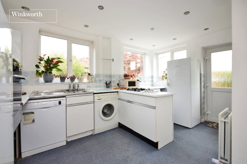 Leyfield, Worcester Park, KT4