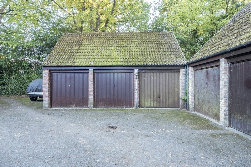 Clare Mead, Rowledge, Farnham, Surrey, GU10