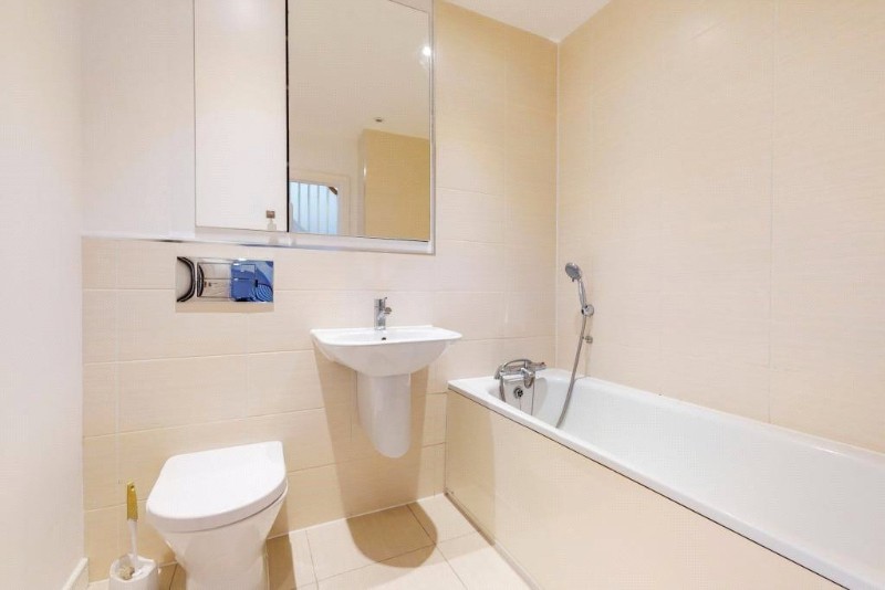 Damson Way, Carshalton, SM5