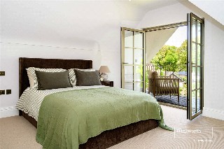 East Cliff Way, Friars Cliff, Christchurch, Dorset, BH23