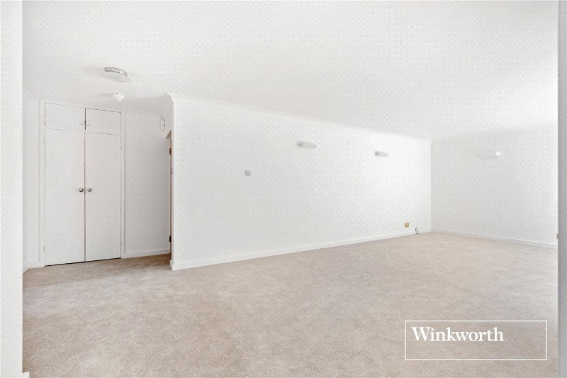 Hendon Lane, Finchley, London, N3