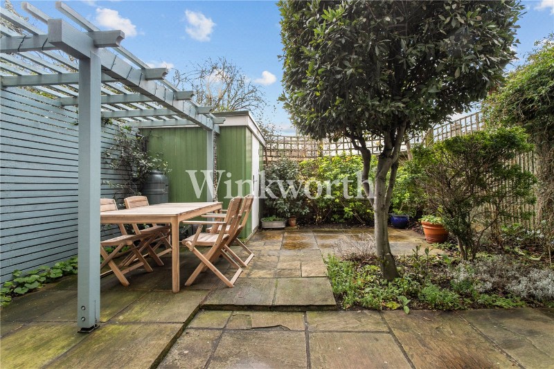 Queens Drive, London, N4