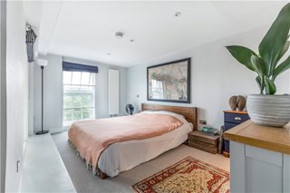 Lawn Lane, London, SW8