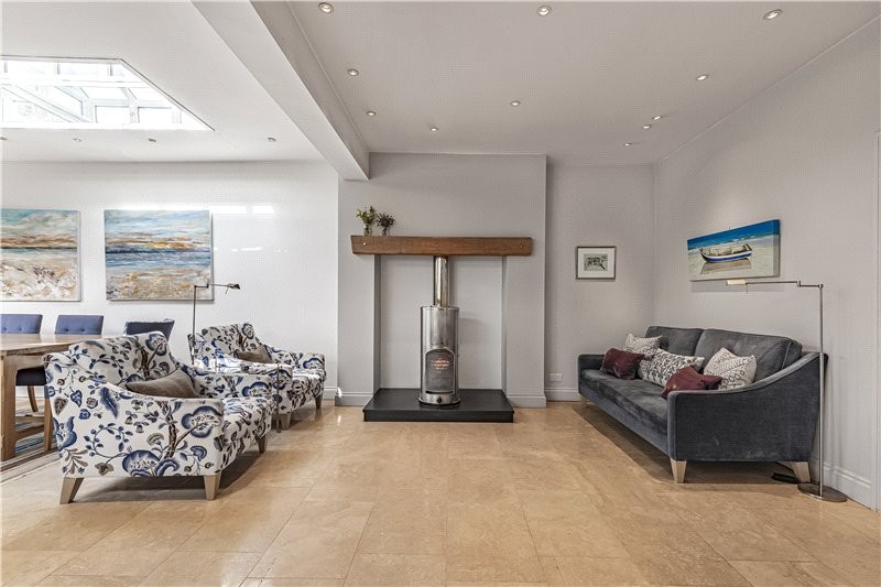 Madrid Road, Barnes, London, SW13