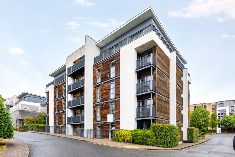 Scott Avenue, London, SW15