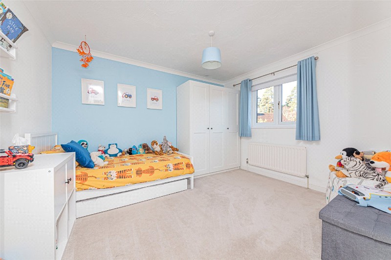 Merryman Drive, Crowthorne, Berkshire, RG45