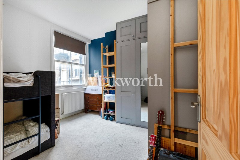 Salisbury Mansions, London, N15