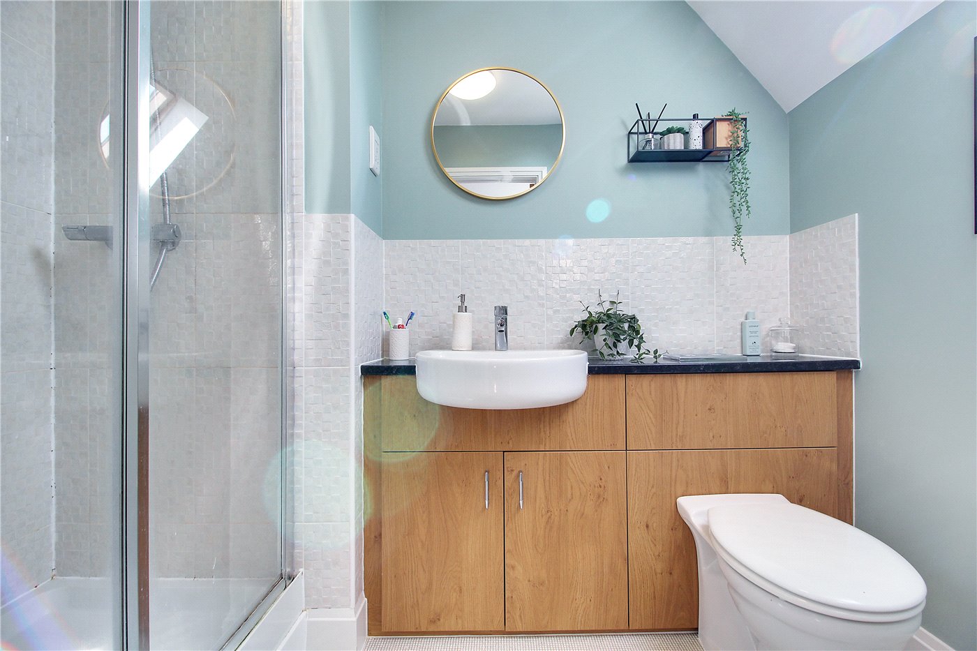 Ensuite