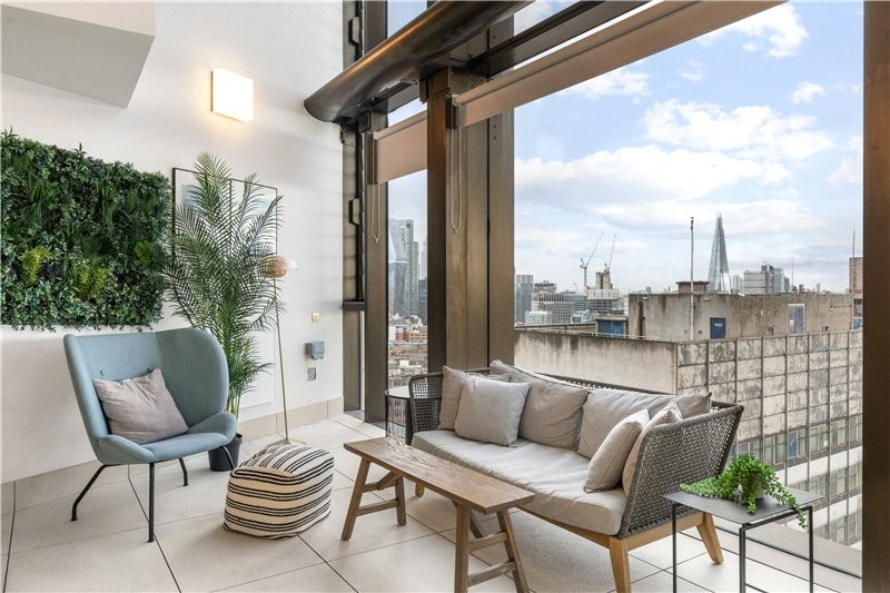 Casson Square, London, SE1