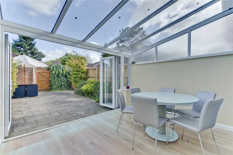 Rosslyn Park, Weybridge, Surrey, KT13