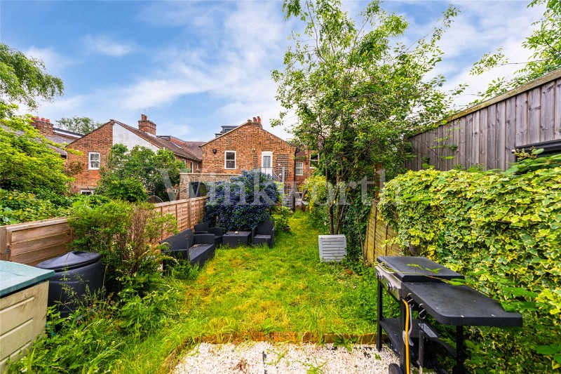 Crewys Road, London, NW2