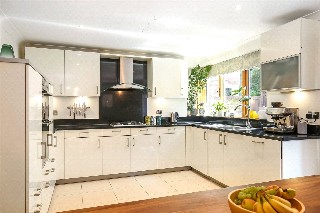 Thistledown Close, Winchester, Hampshire, SO22