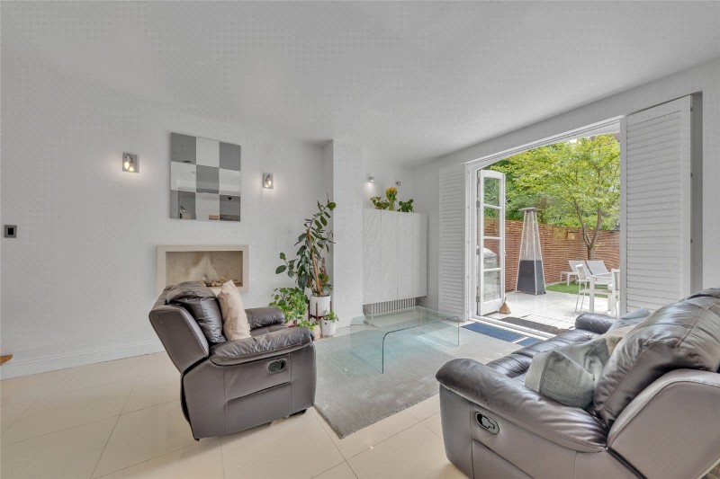 Elgin Avenue, London, W9