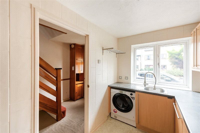 Riverside Close, London, E5