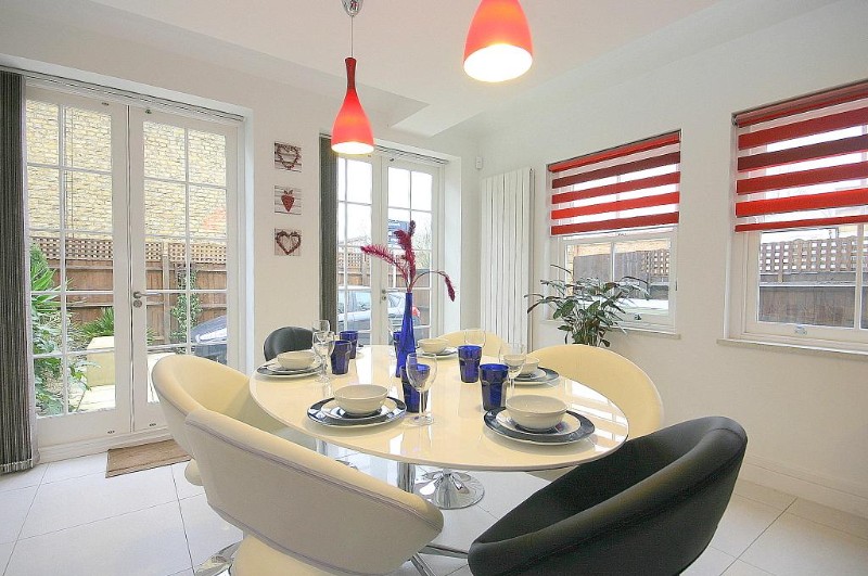 Sheen Road, Richmond, TW9