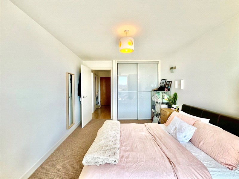 Chadwell Lane, London, N8