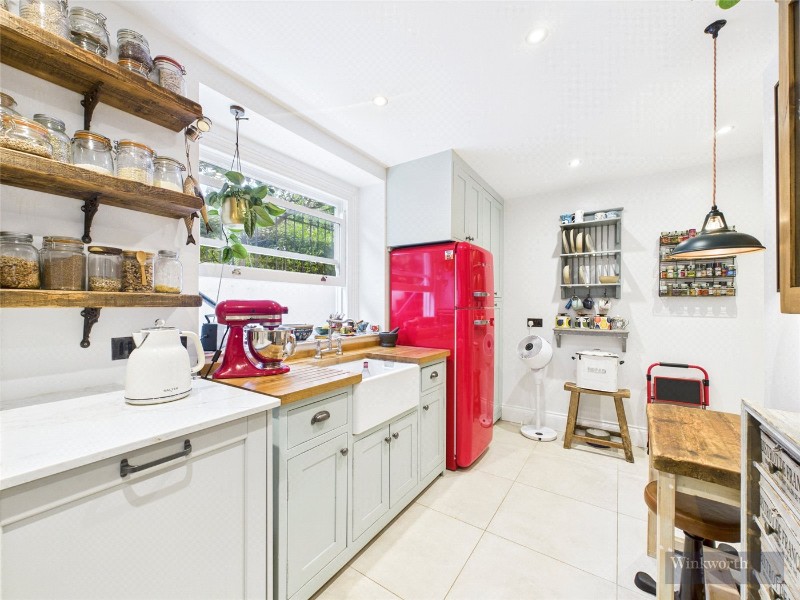 Uxbridge Road, Kingston upon Thames, KT1