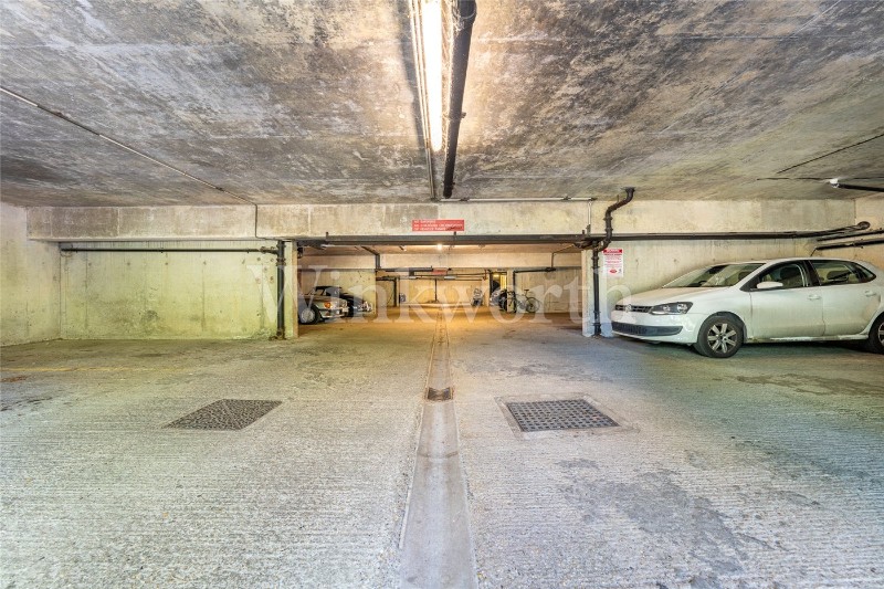 Britten Close, London, NW11