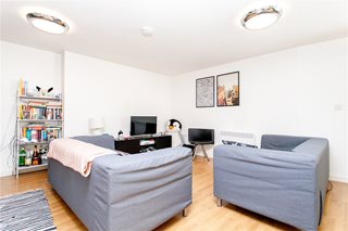 Theven Street, LonLon, E1
